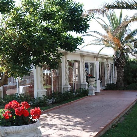 Th Cinisi - Florio Park Hotel Εξωτερικό φωτογραφία