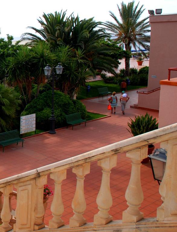 Th Cinisi - Florio Park Hotel Εξωτερικό φωτογραφία